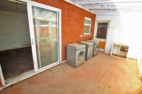 1 Whitburn Close, Wolverhampton, WV9 5NH