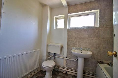 1 Whitburn Close, Wolverhampton, WV9 5NH