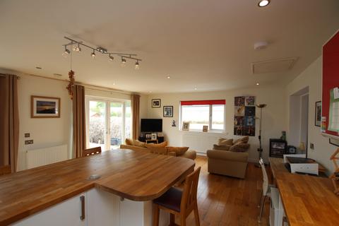 30 St. Andrew Drive, Castle Douglas, DG7 1EW