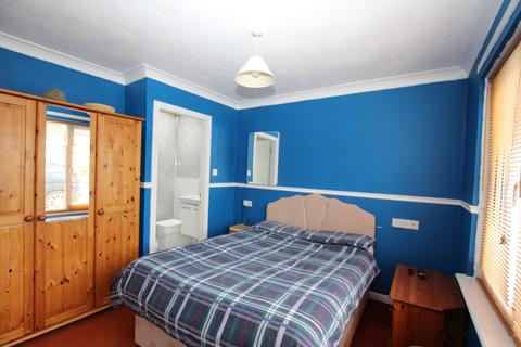 30 St. Andrew Drive, Castle Douglas, DG7 1EW