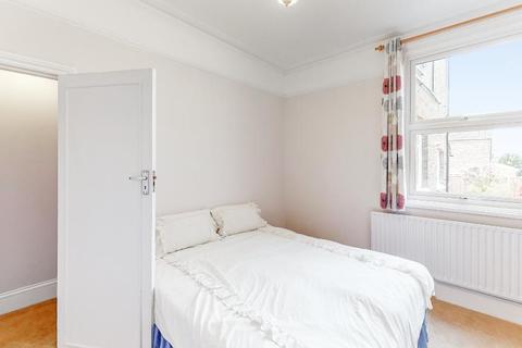 48 Station Road, London, W7 3JE