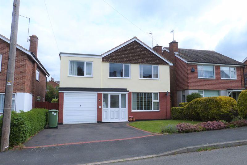 Ashby Rise, Great Glen 5 bed detached house - £350,000