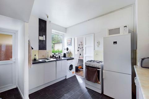 13 Abersham Road, London, E8 2LN
