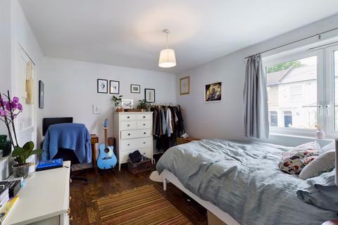 13 Abersham Road, London, E8 2LN