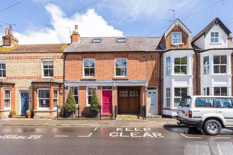 Thame 5 bed townhouse £875,000