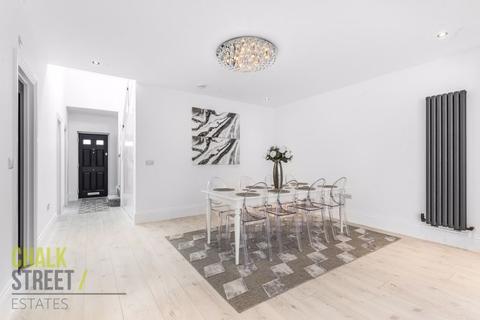 176 Carlton Road, Gidea Park, Romford, RM2 5BE
