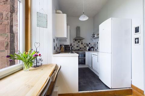 Flat 2/3a, 10 Niddrie Square, Glasgow, G42 8QE