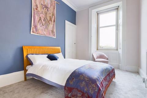 Flat 2/3a, 10 Niddrie Square, Glasgow, G42 8QE