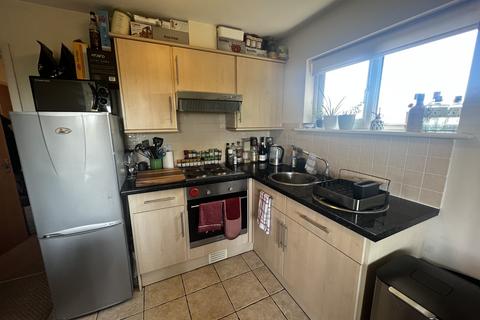1 bedroom flat to rent, The Weint, Colnbrook, SL3 0HD