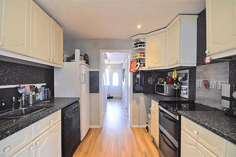 9 Bramhope Close, Worcester, WR4 0BG