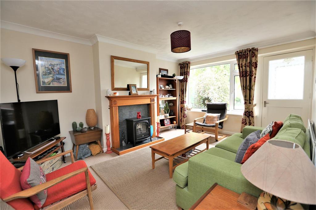 Wembury Drive, Torquay, TQ2 8DT 3 bed semidetached house £275,000