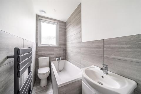 210a Wellmeadow Road, Catford, London, SE6 1HS