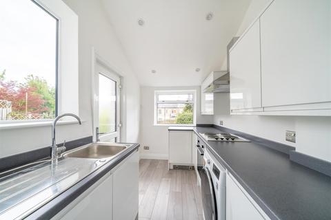 210a Wellmeadow Road, Catford, London, SE6 1HS