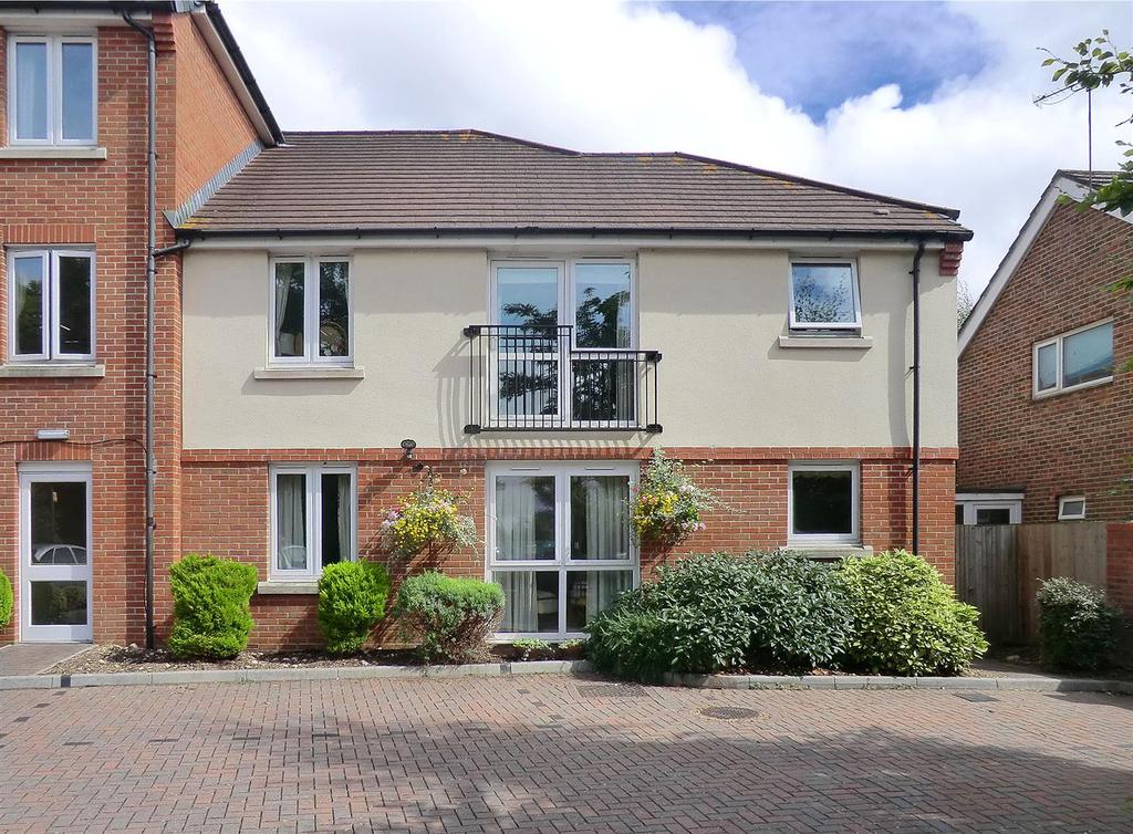 Byron Court, Chichester 2 bed retirement property for sale £240,000