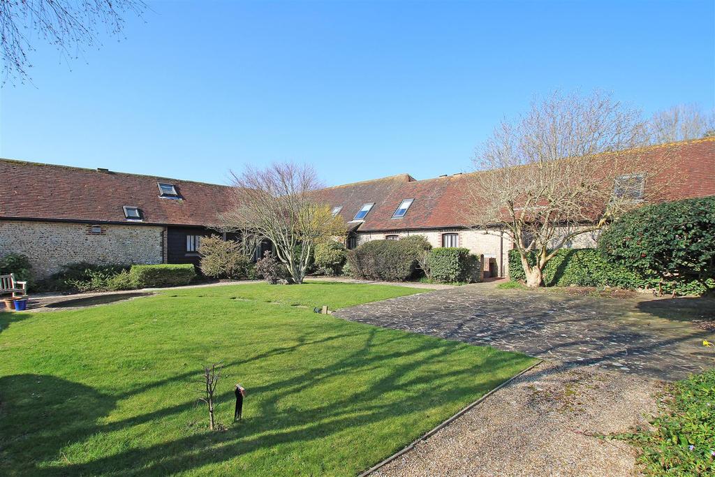 Saxon Meadow, Tangmere 3 bed terraced house £299,950