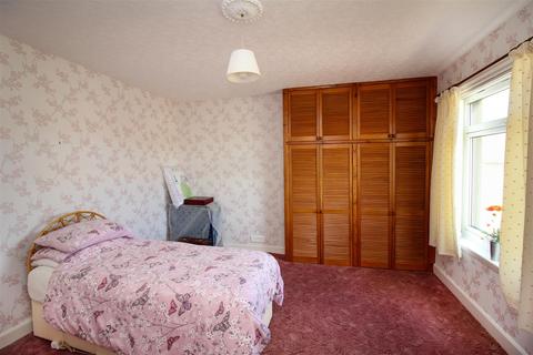 4 Leaburn Drive, Hawick, TD9 9NZ