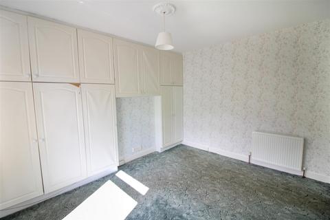 4 Leaburn Drive, Hawick, TD9 9NZ