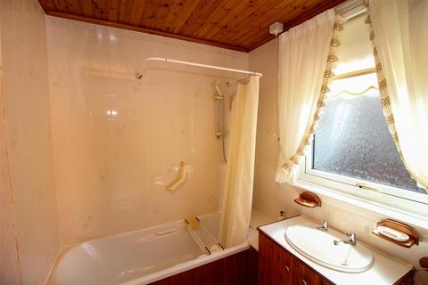4 Leaburn Drive, Hawick, TD9 9NZ