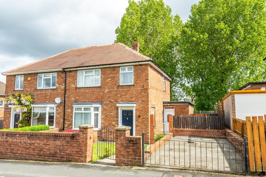 Woodlea Bank, York 3 bed semidetached house £285,000