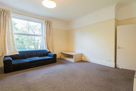 2 bedroom flat to rent, N7
