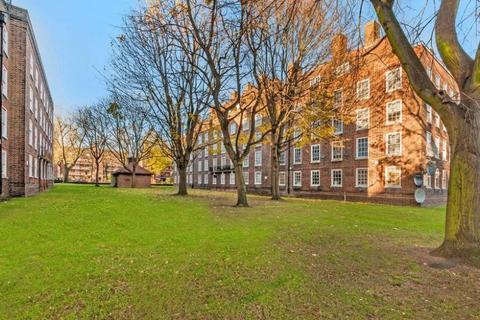 2 bedroom flat to rent, NW8