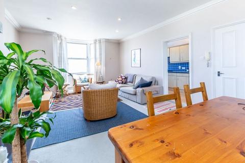 2 bedroom flat to rent, N8