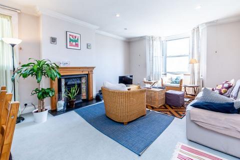 2 bedroom flat to rent, N8