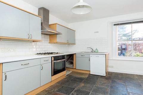 2 bedroom flat to rent, N8