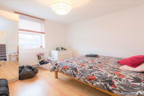 1 bedroom flat to rent, NW2