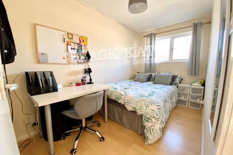 4 bedroom house to rent, SE17