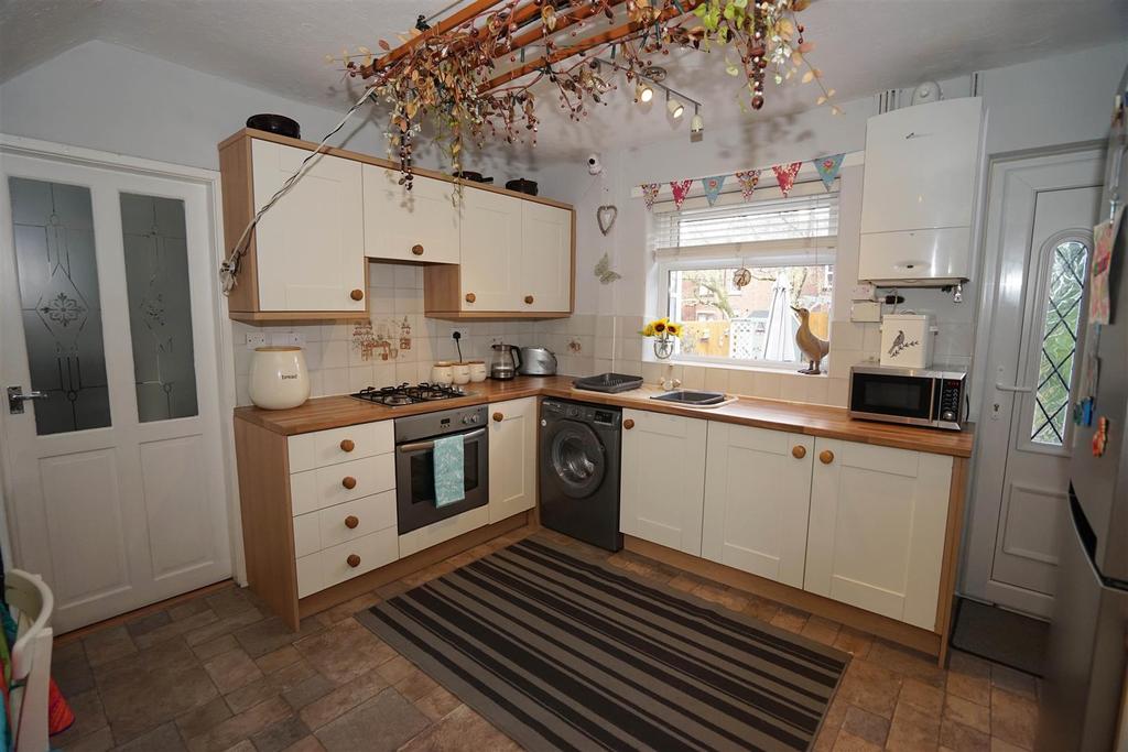 Longworth Road, Horwich, Bolton 3 bed townhouse £175,000