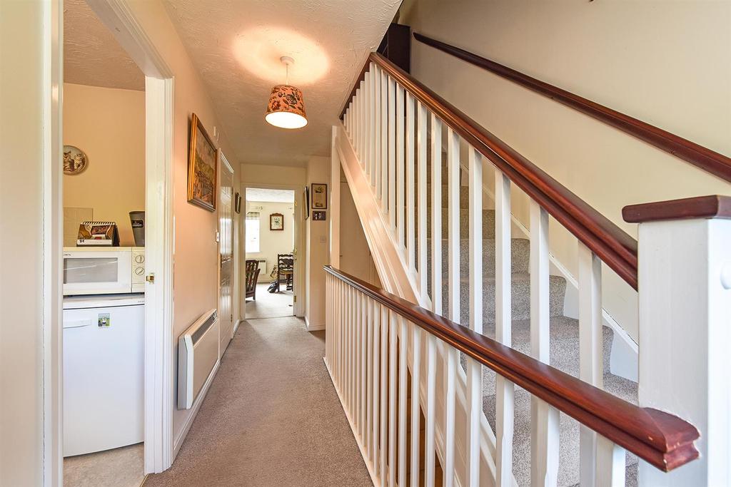 Hibiscus Crescent, Andover 2 bed duplex £185,000