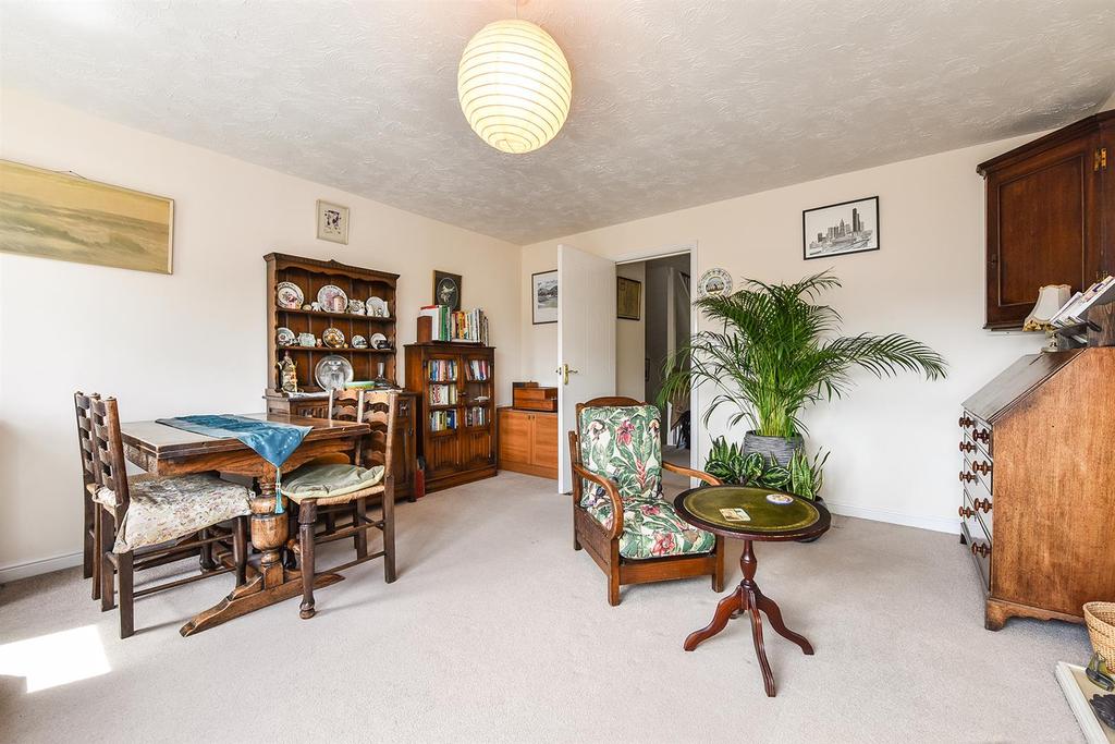 Hibiscus Crescent, Andover 2 bed duplex £185,000