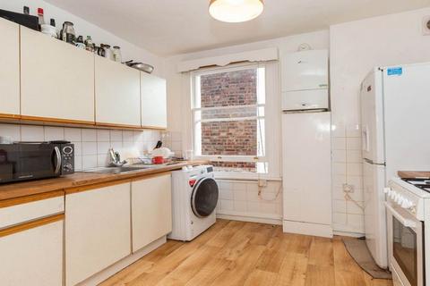 4 bedroom flat to rent, N8