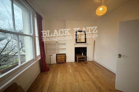 2 bedroom apartment to rent, SW2