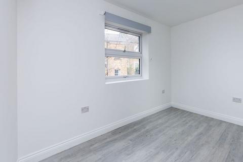 3 bedroom apartment to rent, N16