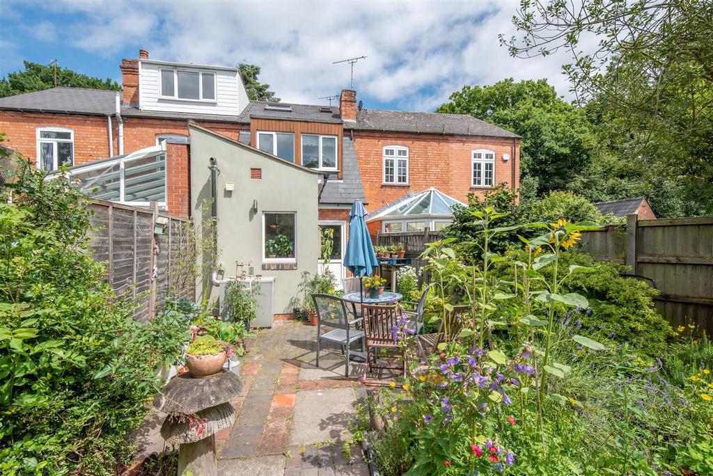 Illshaw Heath Road, Hockley Heath, Solihull 3 bed cottage £389,950