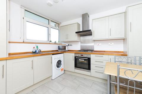 3 bedroom flat to rent, N7