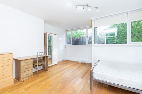 3 bedroom flat to rent, N7