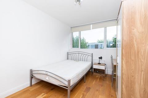 3 bedroom flat to rent, N7