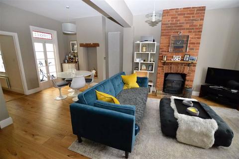 16 Hemdean Hill, Caversham, Reading, RG4 7SB