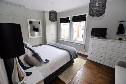 16 Hemdean Hill, Caversham, Reading, RG4 7SB