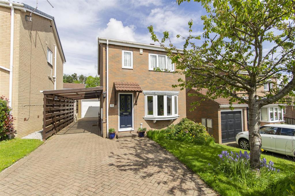 Nottingham Drive, Wingerworth, Chesterfield 3 bed detached house £235,000