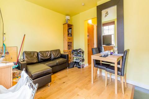 1 bedroom flat to rent, EC1V