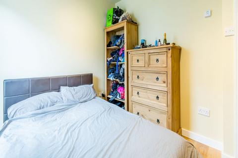 1 bedroom flat to rent, EC1V