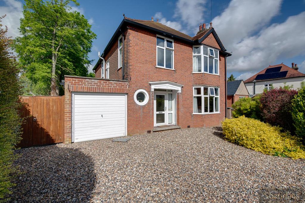 West Road, Bury St. Edmunds 4 bed detached house for sale £450,000