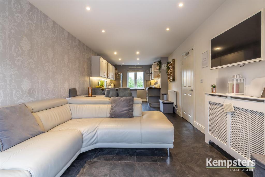 Kitchen 10.jpg