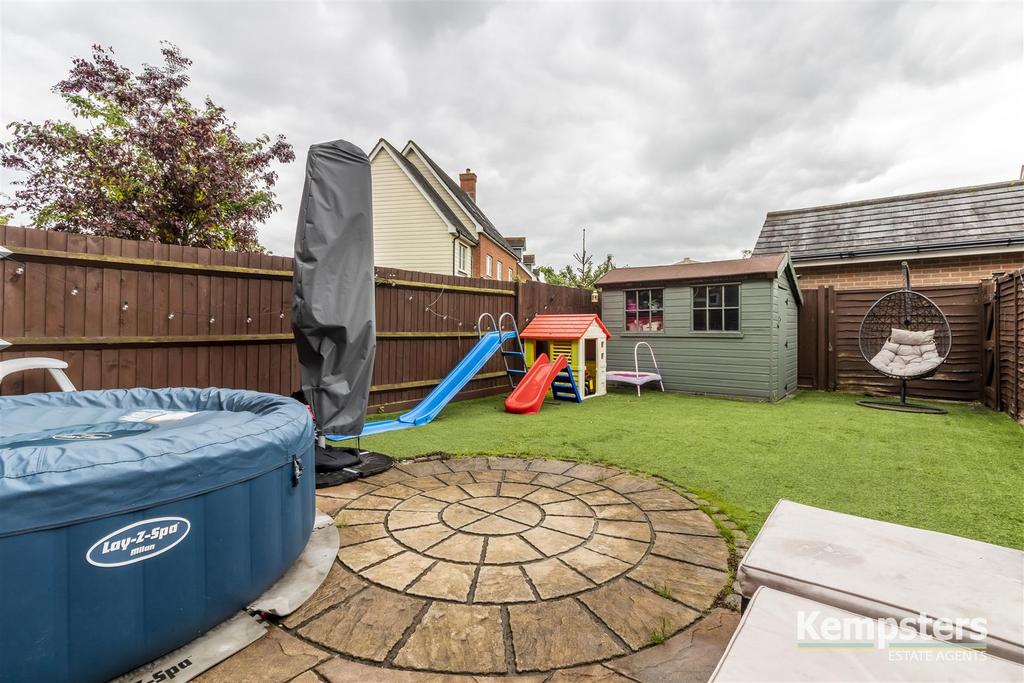 Rear Garden 1.jpg