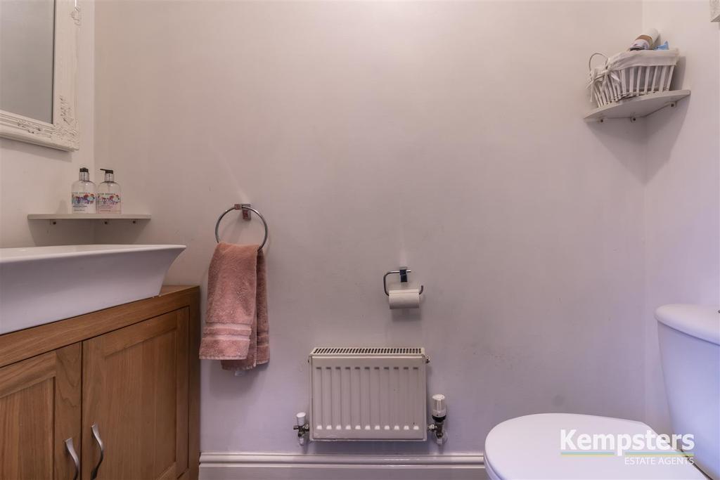 Toilet 1.jpg