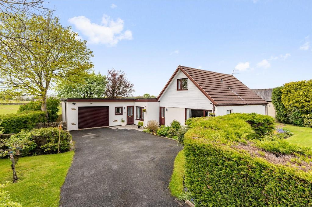 Gisburn Road, Blacko, Nelson 5 bed detached house - £489,950